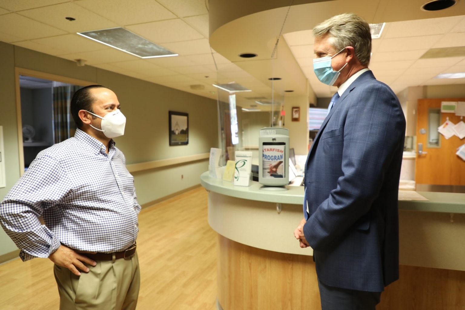 PHOTOS Sen. Marshall Tours Geary Community Hospital Senator Roger